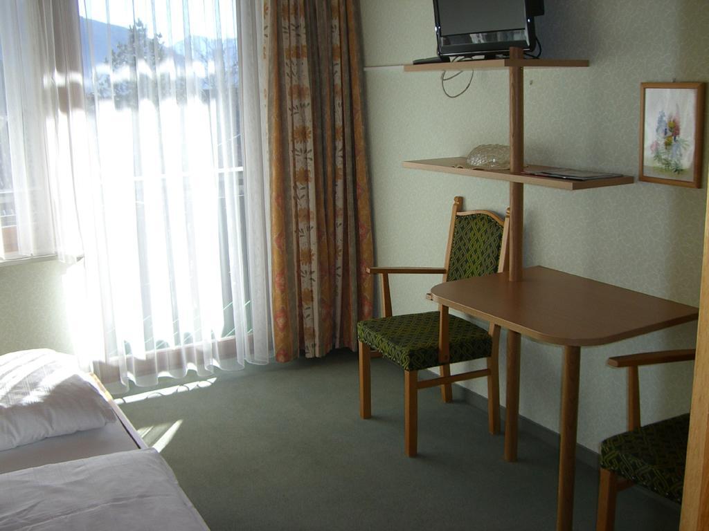 Gaestehaus Truskaller Hotell Mallnitz Rum bild
